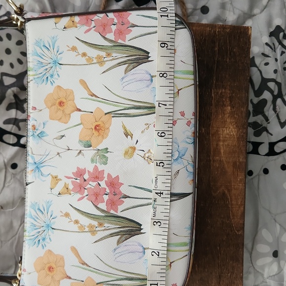 Nanette Lepore Spring Floral  shoulder bag - Picture 5 of 6